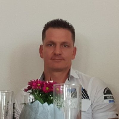 Singles uhingen